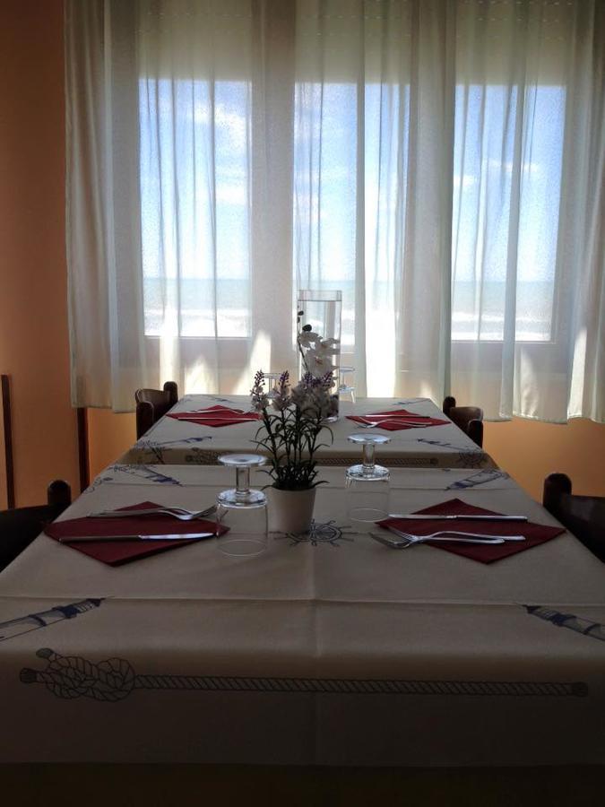 Hotel La Veranda à Ardea Extérieur photo